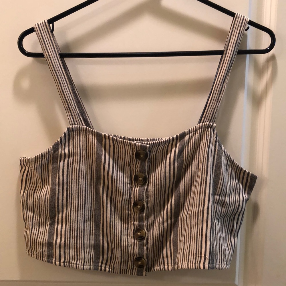 American Eagle Matching set. Crop and skirt.